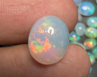 天然ウェロファイアオパール：ジュエリー製作のためのエチオピア産クリスタル