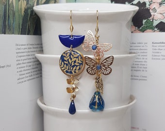 Boucles d'oreilles asymétriques "Rêveries" , papier washi bleu, perle de verre tchèque, bijou fait main, cadeau femme, bijou japonisant