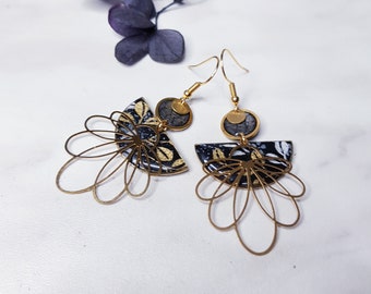 Black asymmetrical earrings "Floral encounter", washi paper, Japanese earrings, gift, Japanese flowers, orchid