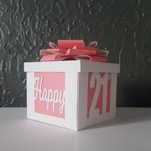 Modelo de corte de papel para caixa de presente de 21º aniversário SVG PNG PDF download instantâneo Arquivo de corte artesanato em 3d cortes artesanato 3d