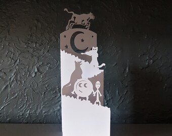 Nursey Rhyme Hey Diddle składana koperta na kartę SVG PDF PNG wycinanie papieru natychmiastowy szablon do pobrania Plik do cięcia Cięcia 3D składane rzemiosło kartkowe