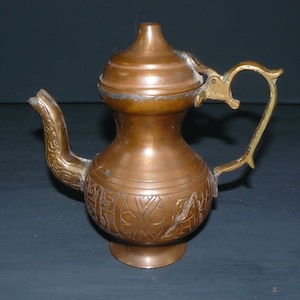 antique copper water tea pot with lid 0.7 Ltr Vol around 1900