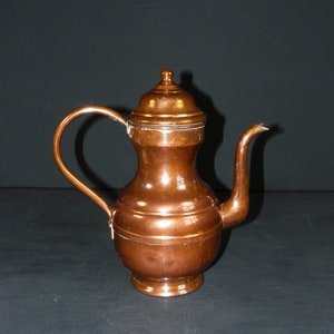 antique copper water tea pot with lid 2 Ltr Vol around 1900