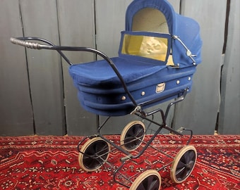 レトロなベビーカー 1940年代から1950年代の非常に珍しくかわいい金属製のベビーカー