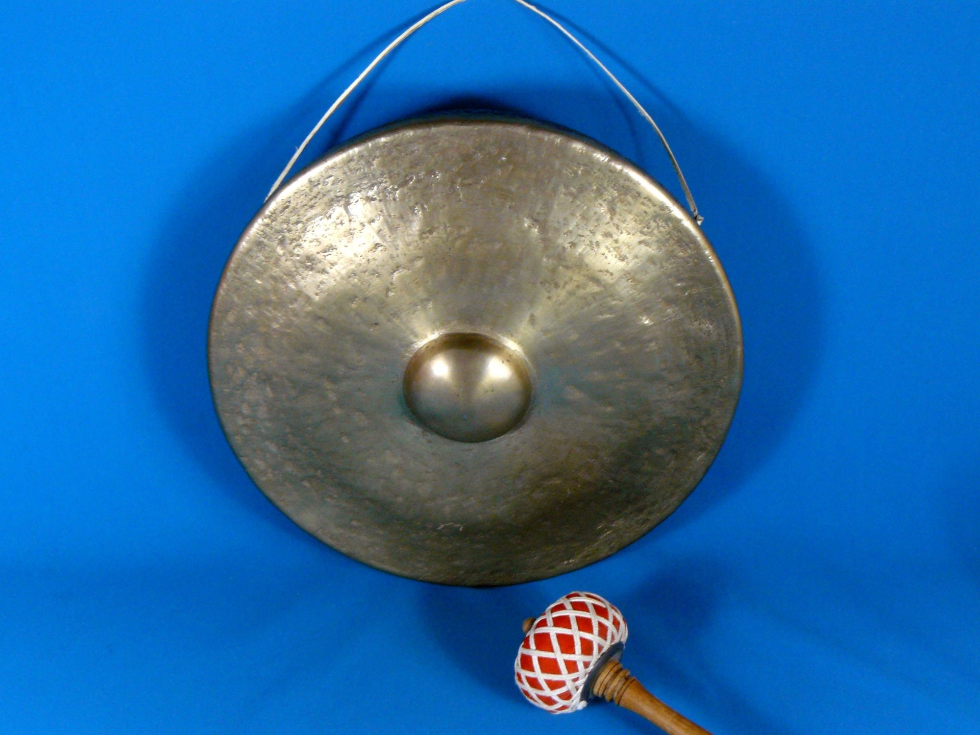 Bali プリアタン村のGong 中型 A（40cm) Bali プリアタン村のGong 中型 A（40cm) Bali Gong 中型 A（40cm