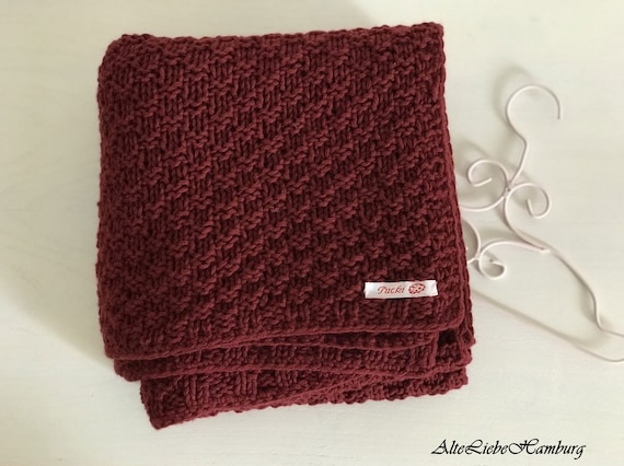 Baby blanket in malaga red / Extra fine Merino-Cashmere-Angora Wool