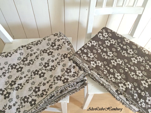 Cozy wool fabric "Flowers" - meter goods - flower pattern style 70s / 80s - brown wool fabric