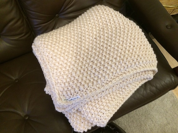 Knitted Blanket SHETLAND MEDIUMSIZE in white
