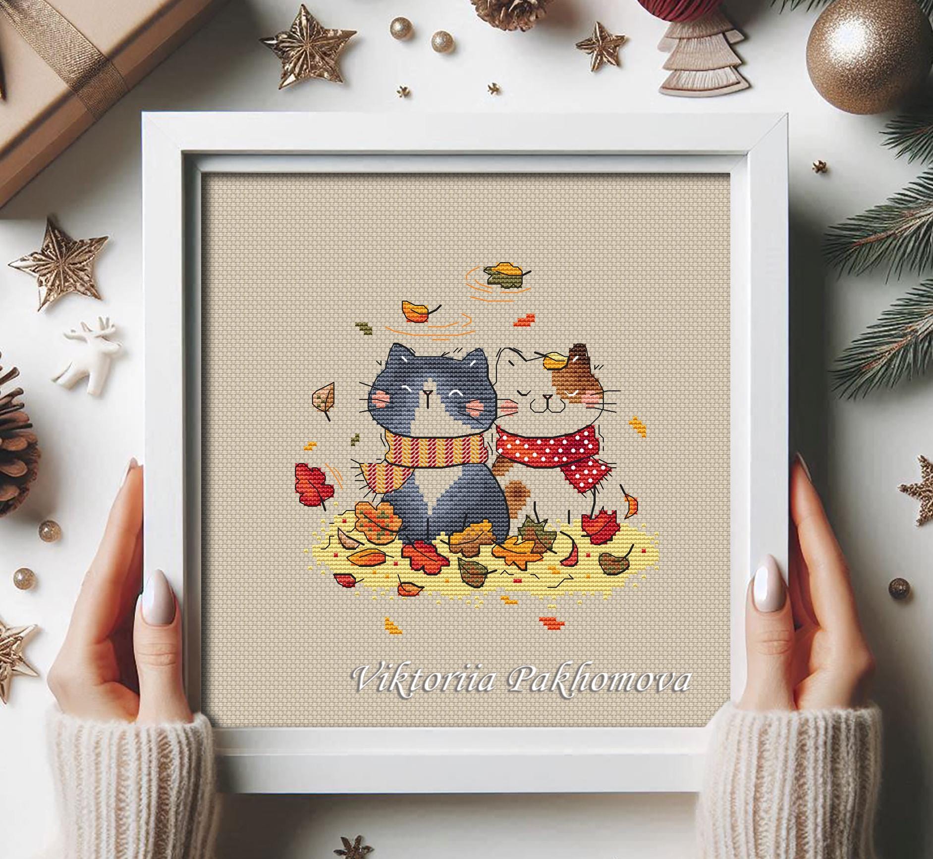 ロマンチックな猫のクロスステッチパターン：秋の恋する動物たちの刺繍