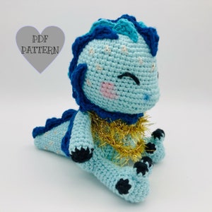 Mr Christmasaurus dinosaur Amigurumi crochet pattern. Digital PDF