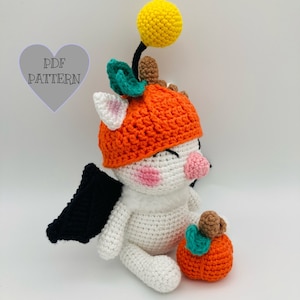 Mogloo the pumpkin Moogle Amigurumi crochet pattern. Digital PDF.