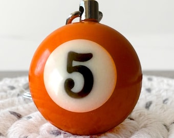 Mini Billiard Ball Keychain – Orange Pool Ball #5 Keyring | Fun Gift for Pool Lovers, Men, and Bar Game Fans
