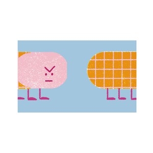 Könnte beinhalten: Eine grafische Illustration auf hellblauem Hintergrund mit zwei stilisierten, abgerundeten Figuren mit rosa Beinen. Die linke Figur ist einfarbig rosa mit einem einfachen, wütenden Gesichtsausdruck, die rechte Figur hat ein orangefarbenes Gittermuster.
