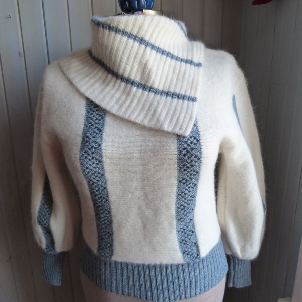 Chandail laine agneau angora petit/Cardigan femme crème bleu/Sweater fille Small/Pull tricot vintage 1990s/Made in Hong Kong