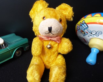 Teddy bear 6-1/2'' golden yellow MOHAIR plush/Little ARTICULATED squeaky bear/ Antique 1940-1950 Japan/COLLECTION