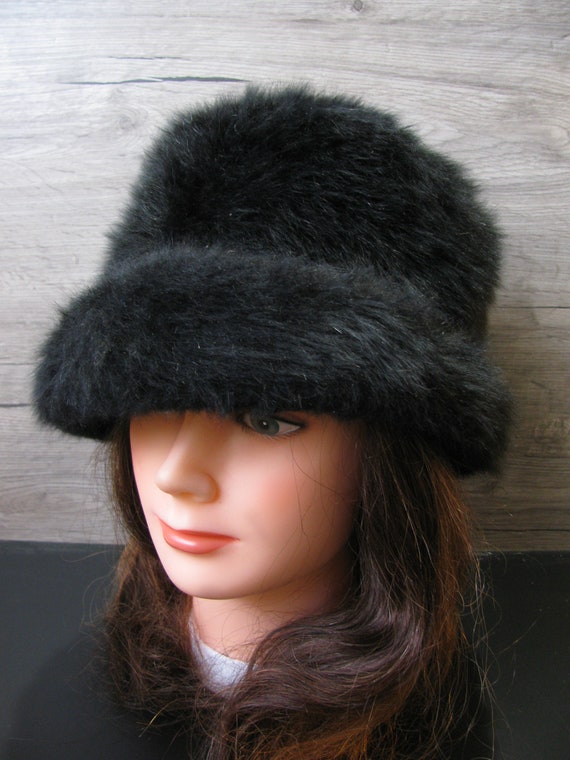 Vintage Women's Black Rabbit Fur Felt Hat - Handm… - image 6