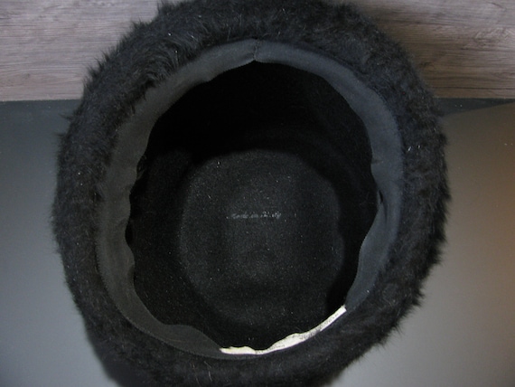 Vintage Women's Black Rabbit Fur Felt Hat - Handm… - image 7