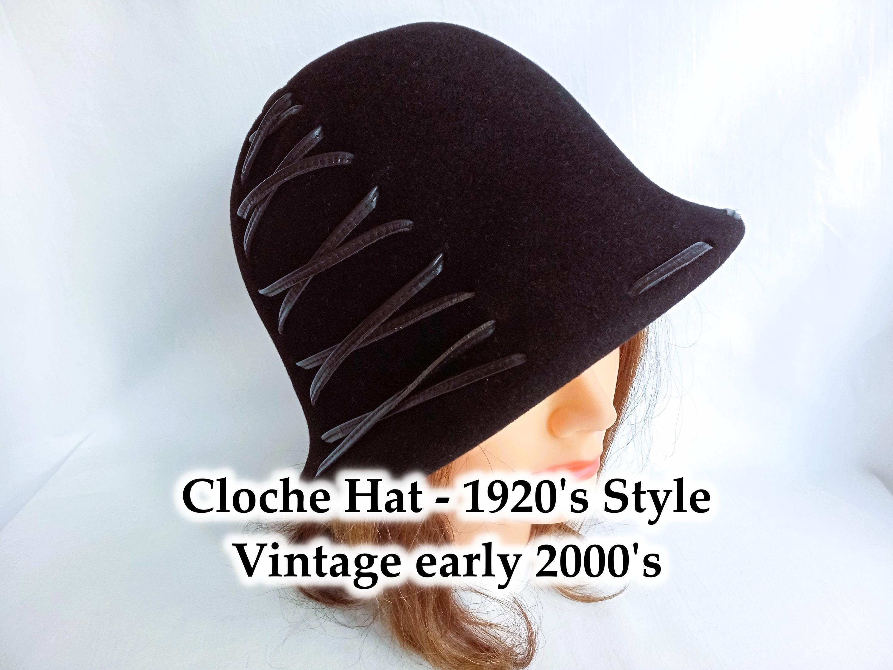 Black Cloche Hat With Velvet Fur Felt, Leather Laces, Satin  display picture 1