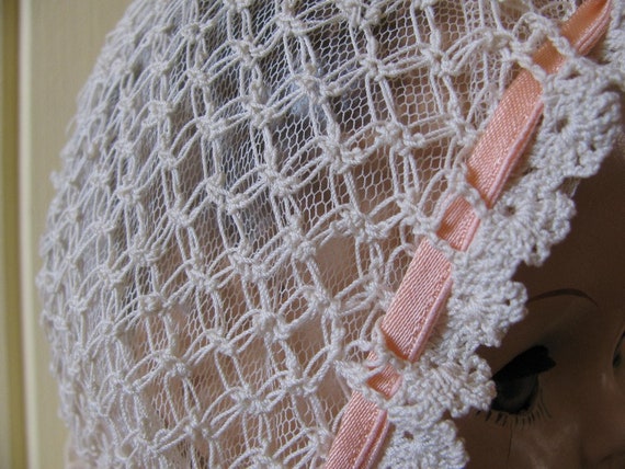 Antique hand crocheted baby hat - Ecru natural co… - image 4