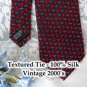 Cravate 100% Soie Vintage Peinte à La Main - Rayures Bleues - Fabriquée En France - État Excellent