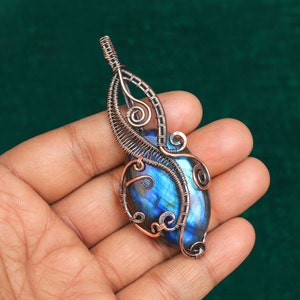 Fabulous Blue Fire Labradorite Gemstone Copper Pendant, Oxidize Copper Wire Wrapped Pendant Jewelry, Gift For Her, Trendy Look