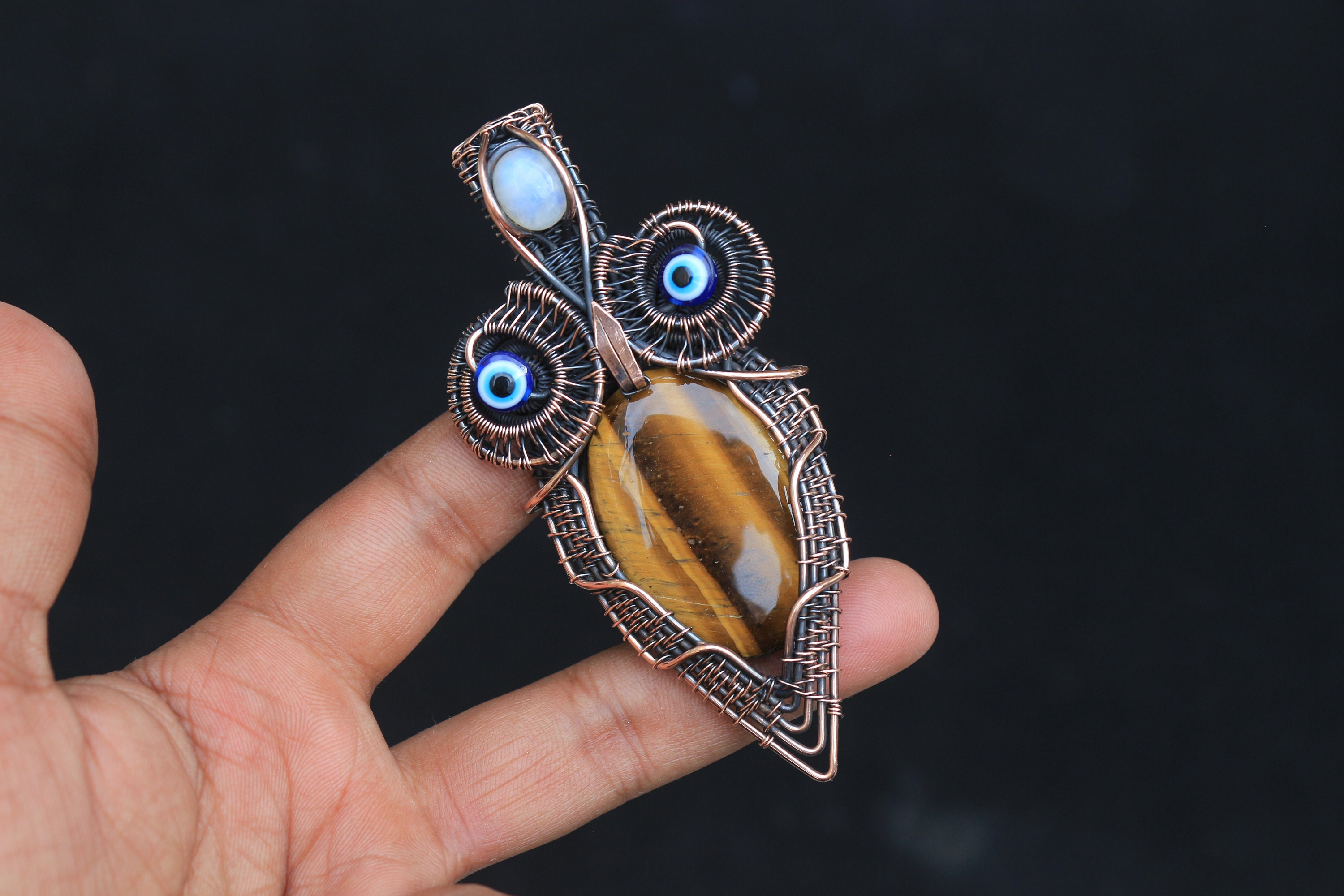 Ciondolo Gufo In Rame Con Occhio Di Tigre – Fatto A Mano, Wire Wrap – Gioiello Artigianale India