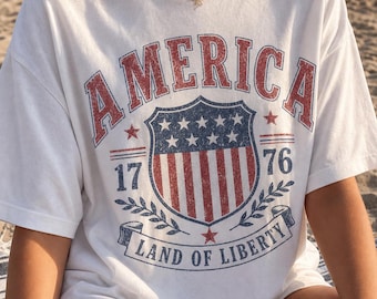 Vintage America Shirt, Land of Liberty 1776 Graphic Tee, Womens 4th of July Shirt, Retro Coastal Patriotic Summer Top