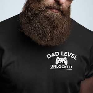 Dad Level Unlocked Shirt Funny Father&#39;s Day Tee for New Dads and Husbands Perfect Pregnancy Announcement Gift