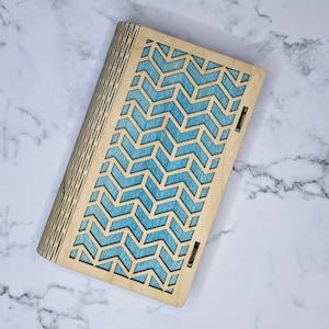 Caja para libros - Pestillo grande "Patrón de borde roto"