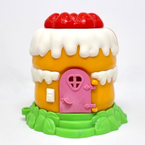 Vintage Strawberry Shortcake House for Strawberryland Miniatures ...