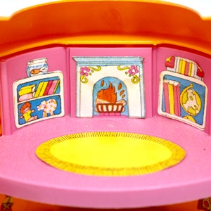 Vintage Strawberry Shortcake House for Strawberryland Miniatures ...