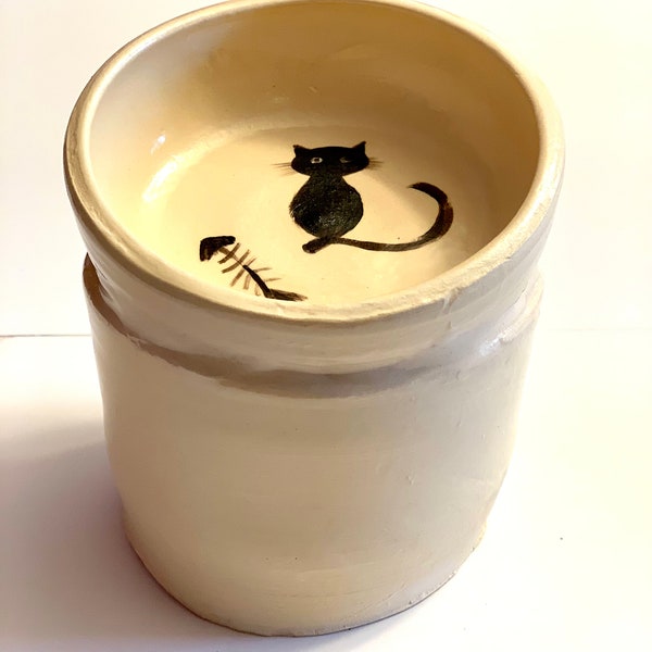 Tilted Elevated Handmade Ceramic Kitty Treats Food Bowl