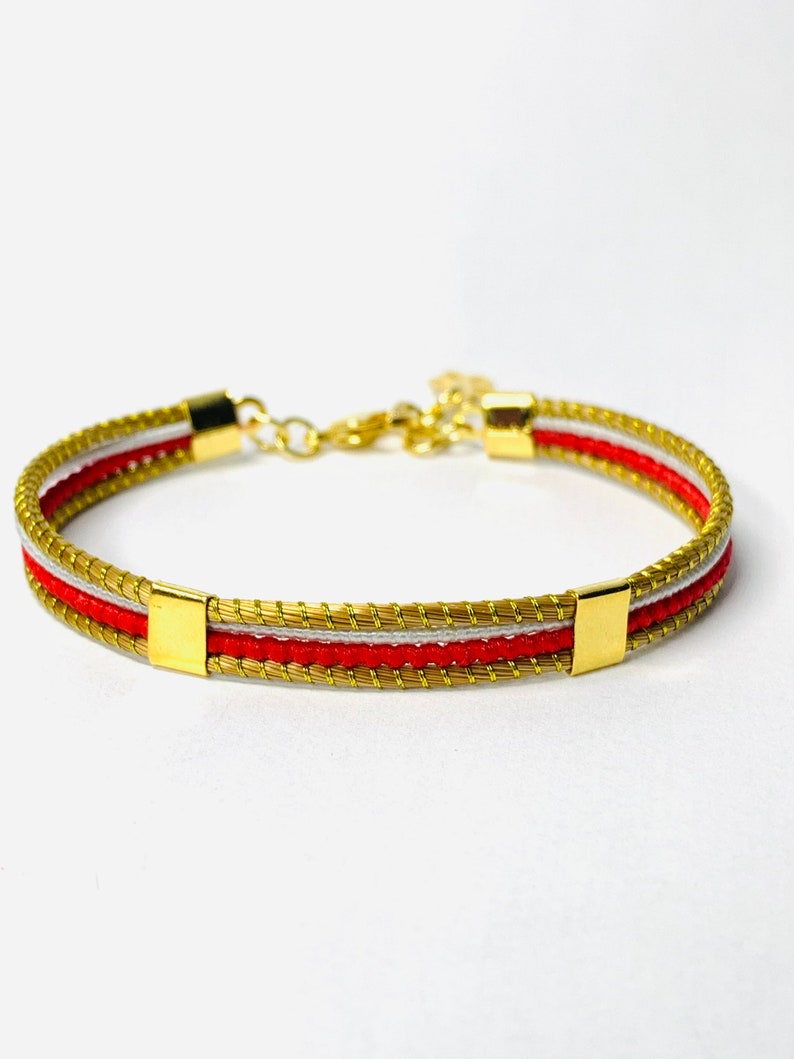 Naturally Gold Vegan Jewellery Plant Based Vegan Jewellery Handwoven Jewellery Colourful Golden Grass Bracelet