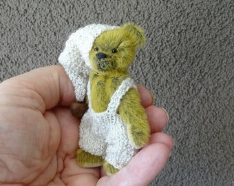 Cute minibear artist ooak miniature collectible handmade by CreAty's minibears Handknitted outfit