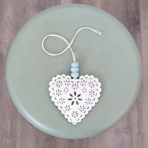 Cœur à suspendre en métal décoratif blanc, décoration coeur, signe de coeur, décoration de ferme, mariage bohème, décoration d'intérieur blanche, décoration de fenêtre, cadeau pour la maison