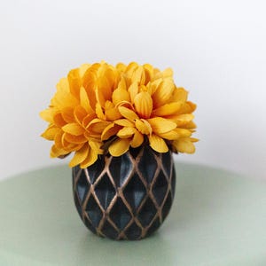 Small floral arrangement in gray ceramic vase, table centerpiece, floral gift, wedding decor, shelf decor, gift for her, yellow flowers