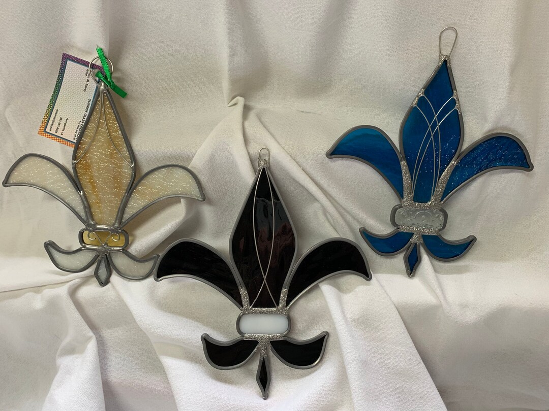 8 Inch Stained Glass Fleur De Lis Suncatcher Stained Glass Etsy