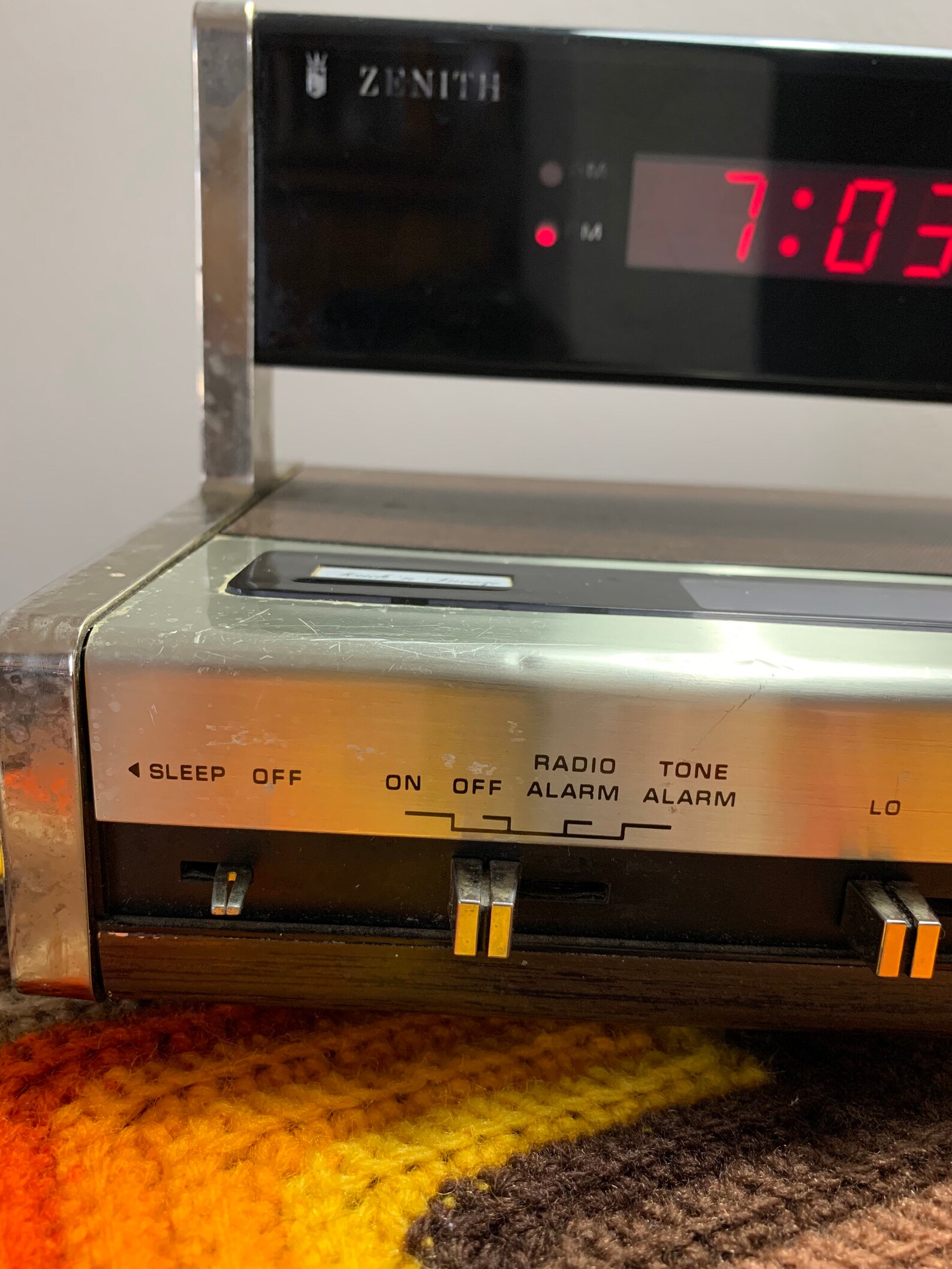 Vintage Zenith Radio Alarm Clock AM/FM Radio 80s Wood Grain Etsy