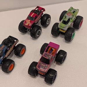 Lot of 19 Hot Wheels Monster Jam Trucks – Pre-Owned, Played With, AS IS image 2