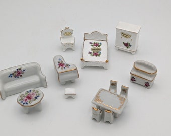 Ensemble de meubles miniatures vintage roses florales en céramique de porcelaine, maison de poupée du Japon