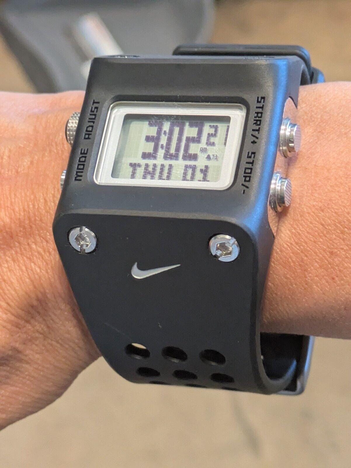 激レア 腕時計 ナイキ WC0045 【公式通販】