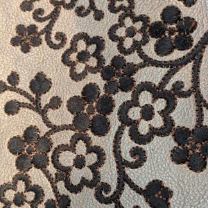 Brighton Handbag Embroidered Flowers Leather Metallic Pewter w/ Tassel Purse HTF image 4