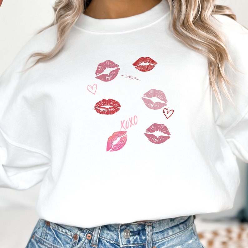 Coquette Lipstick Kisses Retro Y2k Inspired Aesthetic Clothing Balletcore Style Trendy Crewneck