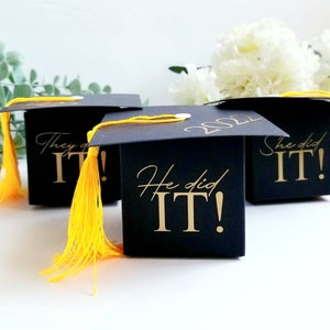 Graduation Gift Boxes with Tassel , Graduation Party Gift Boxes , Graduation Favor Boxes , Set of Money Boxes
