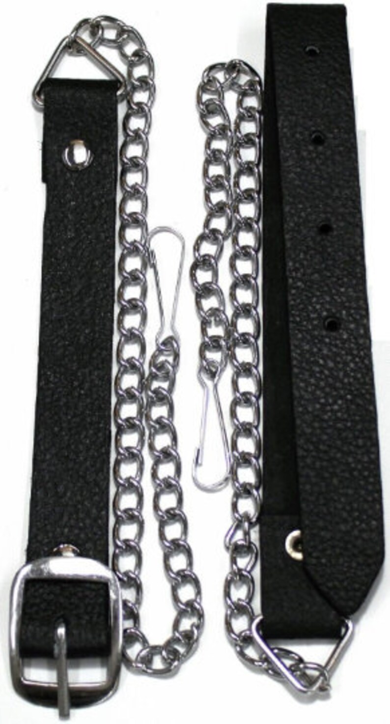 New Celtic Design Black Leather Sporran Kilt /& Belt Bagpipe Fly Plaid Cord