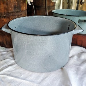 Amazing Chippy Large Vintage Blue/Grey Graniteware Pot Double Handles Farmhouse Decor Speckled Graniteware Enamel Ware