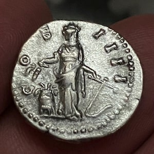 Antoninus Pius (138-161 AD) Genuine Ancient Roman Silver Denarius - Well-Struck - Beauty - AU - Rare