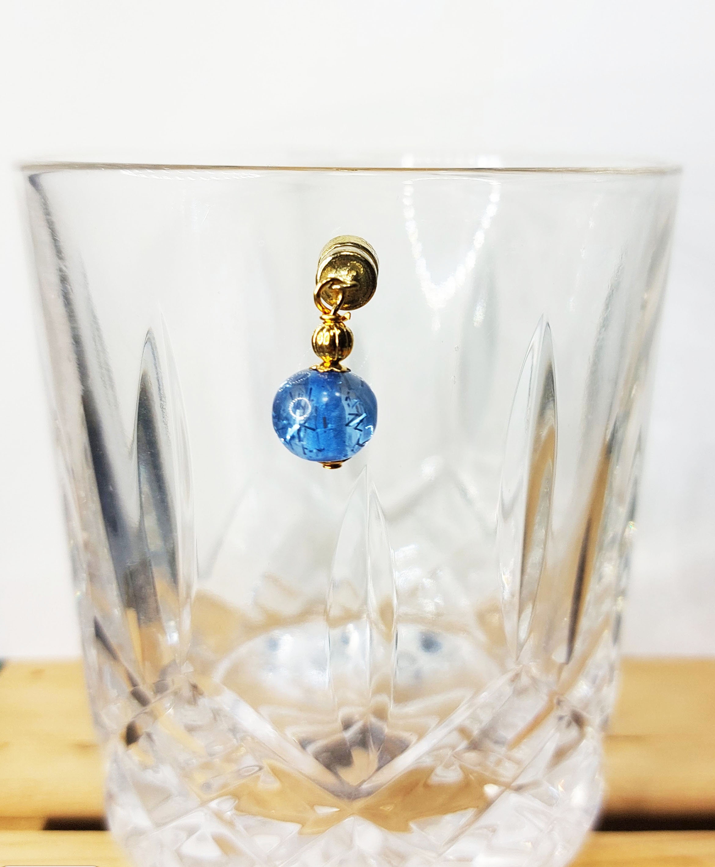 Sparkle Magnetic Wine Glass Charms, Stemless Glass Markers - Etsy