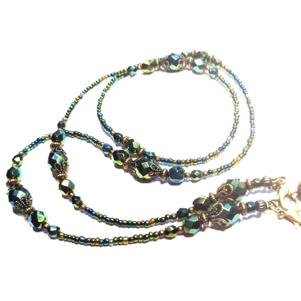Chaîne de lunettes vintage avec perles vertes : lanière en verre tchèque, style bohème