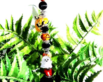 Halloween Beaded Plant Stake: Whimsical Garden Decor